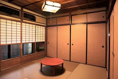 Kiyomizuan 清水庵 車庫2台可 ビフォアアフターの匠 坂田基禎さん改築の京町家