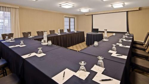 Best Western Premier the Central Hotel & Conference Center - image 4