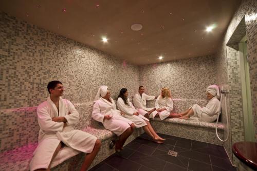 GRAND HOTEL Kielce - image 9