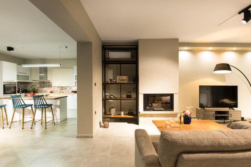 Evangelie Residence a brand new design apartment 5 minutes from the sea with a large garden in Kissamos