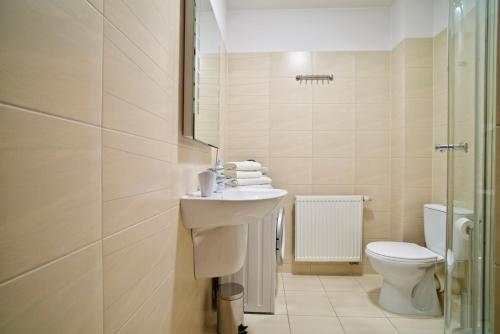 Apart-Center Motyl - image 9