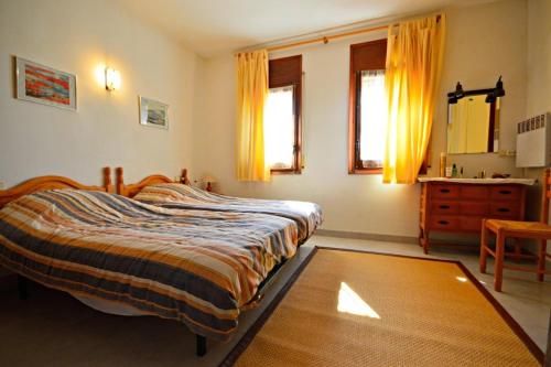 Casa con piscina al lado de la playa A 25 gîte à louer Platja de Can Comes