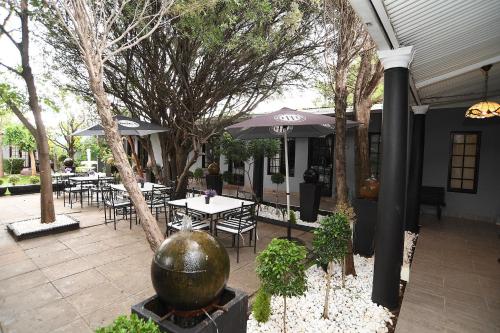 Halfway House Hotel Halfway House Hotel