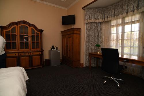 Halfway House Hotel Halfway House Hotel