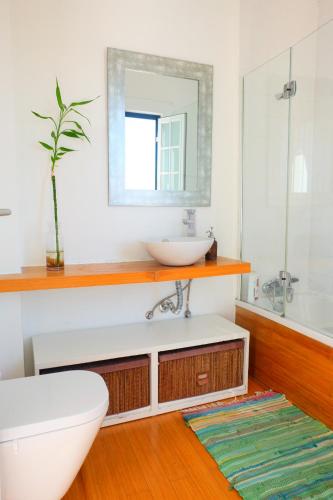 Luz do Rio near Nemzeti do Azulejo Múzeum