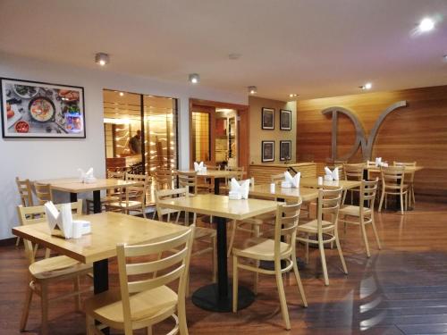 Hotel Diego de Velazquez – Providencia, TX