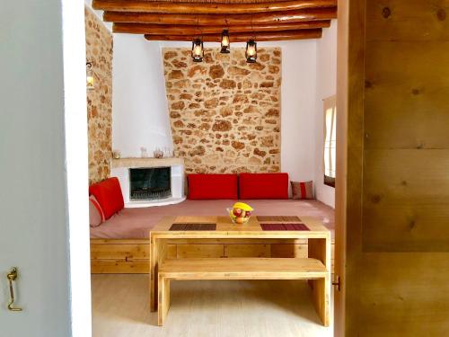  Bekos traditional house in Archangelos