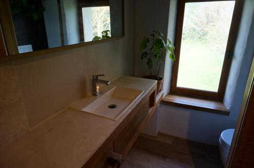 Au garcin Room Type - Deluxe Double Room with Shower
