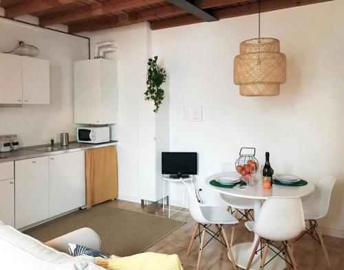  Iris Home in Como