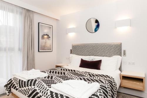 Rockwell East-Tower Bridge - image 9