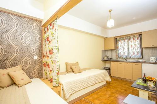 Takis Hotel Apartments - image 9
