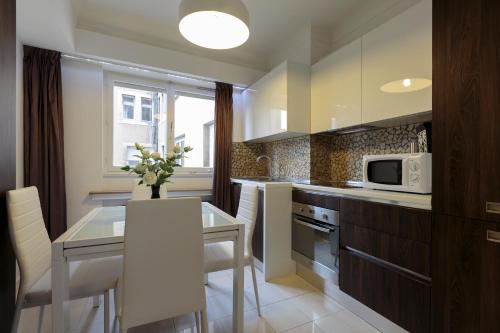 The Queen Luxury Apartments - Villa Carlotta - image 8