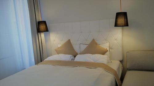 Deluxe Triple Room image 6