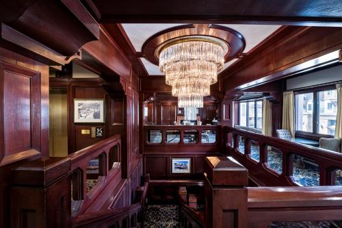 Poste Montane Lodge by East West - image 4