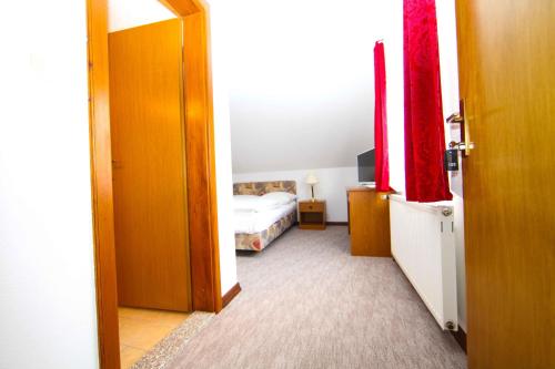 Hard Rock Rooms for two - image 13