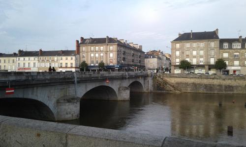 Le Franche Comté Centre Ville Rive Droite