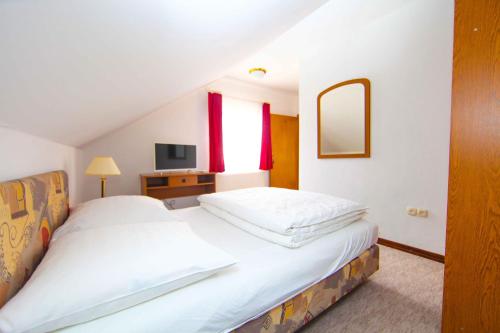 Hard Rock Rooms for two, Livno