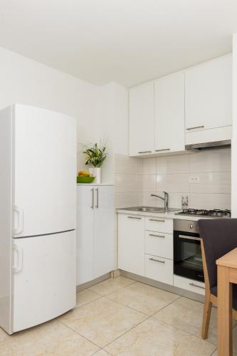 Apartment with Terrace image 10