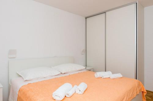 Apartment with Terrace image 8