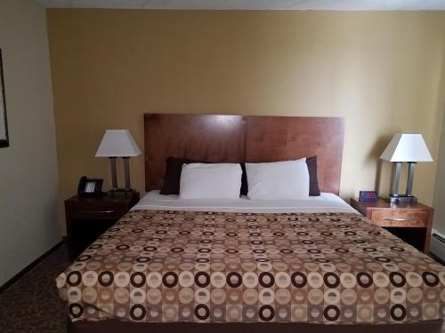 Red Carpet Inn Rochester - image 6