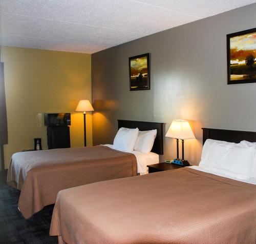 Sunlac Inn Lakota - image 2