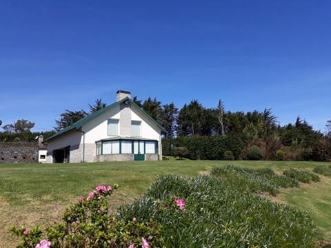 Luxury VILLA CAMELIA. Mountains, golf, horses, levada walks.