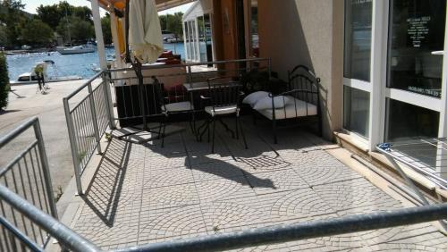 Apartment Antonela - image 10