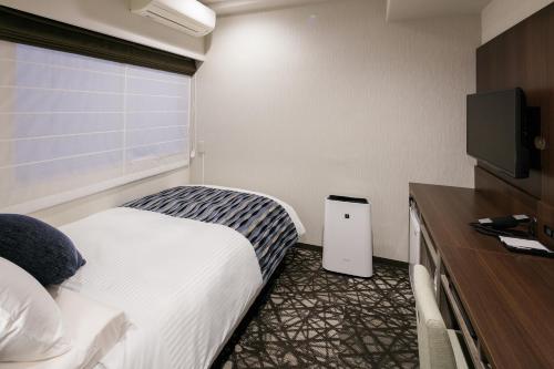 Standard Double Room with Small Double Bed - Non-Smoking - No Daily Cleaning