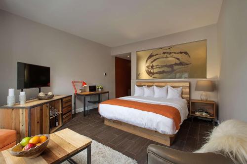 Ravel Hotel, A Trademark Collection Hotel image 47