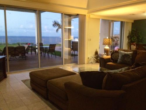 Oceanfront Home with PRIVATE POOL - image 13