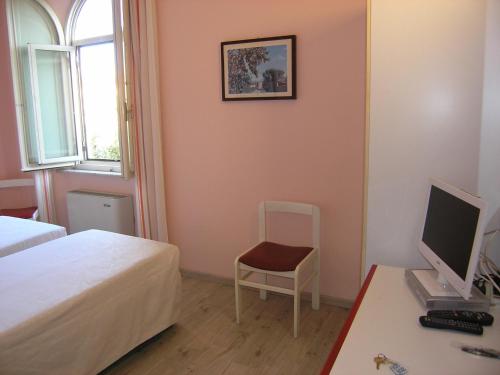 Elba Hotel - image 4