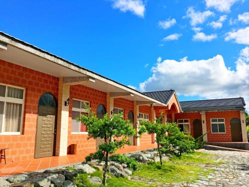 Jiang Shui Village B&B