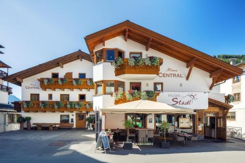  Haus Central, Pension in Serfaus