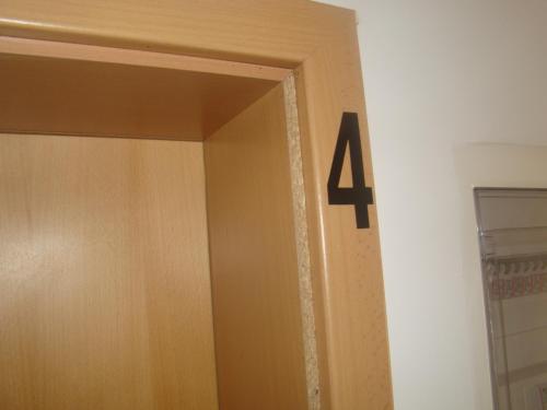 2 bedrooms, 3 beds
