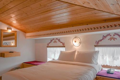 Hotel Argjiro - image 3