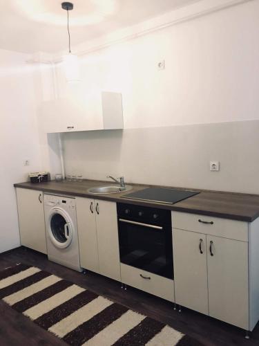 Cluj City Iris Appartment - image 3