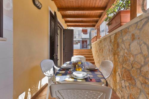 Girasole by BarbarHouse Girasole by BarbarHouse