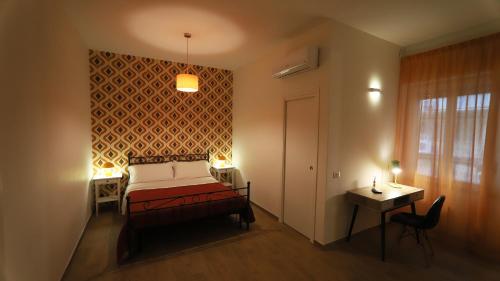 1970 Rooms, Naples