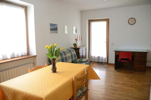  Casa vacanze Dos de Loré - Relax a due passi da Tovel in Tuenno