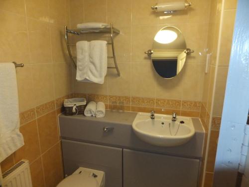 Red Lion Inn - image 2