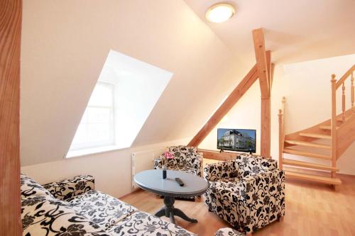 Duplex Apartment 26RB17