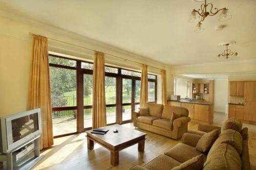 Kitchen, Godshill Park Cottages in Godshill and Wroxall