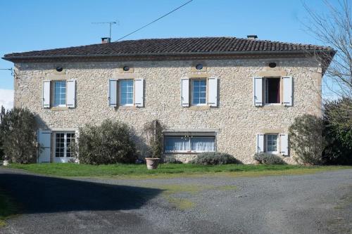Borio Nove grand gîte gîte à louer Labessière-Candeil