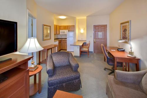 Staybridge Suites Fargo, an IHG Hotel