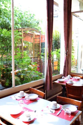 Hotel Pedussaut - 숙소 외관