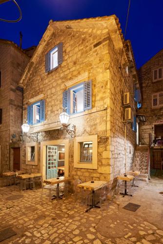 Bubalus Boutique Rooms – Trogir, MD
