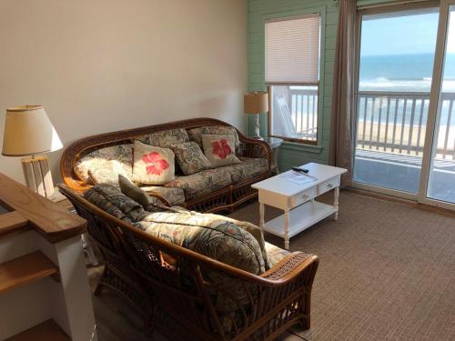 Cape Hatteras Motel - image 2