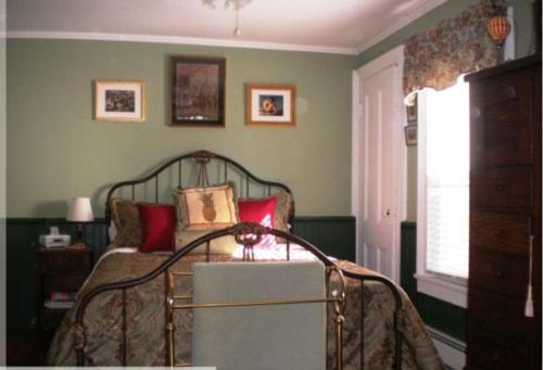 The Stirling House Waterfront Inn Greenport