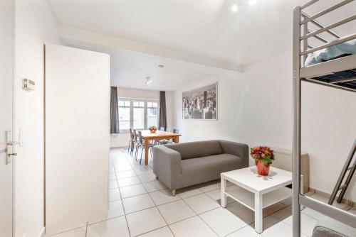  Kalbergstay 3 work stay Apartment in Oostrozebeke