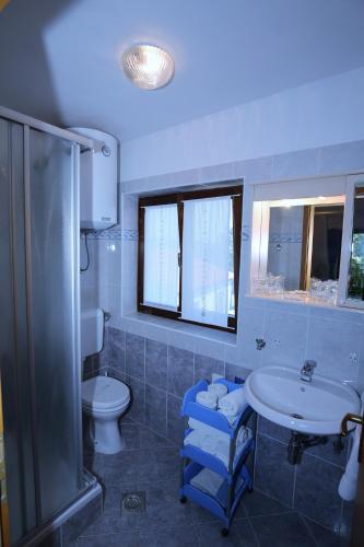 Apartments Coki - image 6